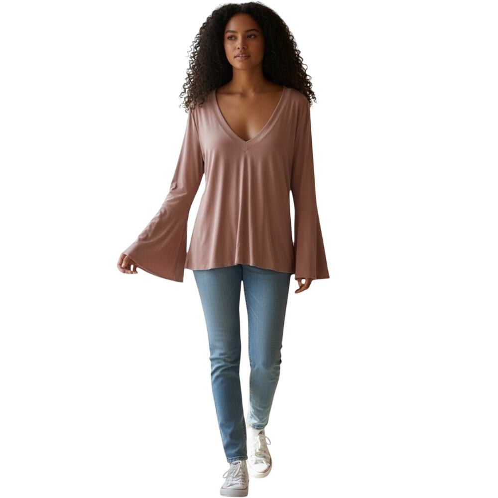 Lucky Brand Women's V Neck Top Sz M Blush Pink Casual Long Flared Bell Sleeves